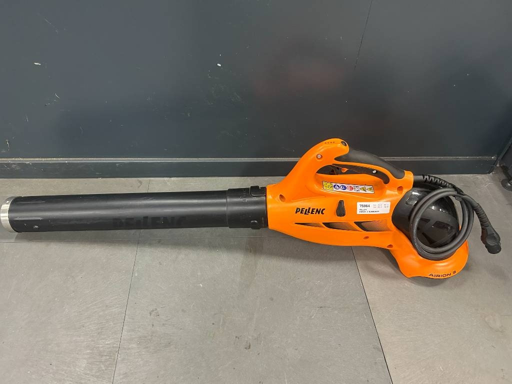 Pellenc Airion 3  - Kunnallis-/ Erikoisajoneuvot: kuva Pellenc Airion 3  - Kunnallis-/ Erikoisajoneuvot Pellenc Airion 3  - Kunnallis-/ Erikoisajoneuvot: kuva Pellenc Airion 3  - Kunnallis-/ Erikoisajoneuvot