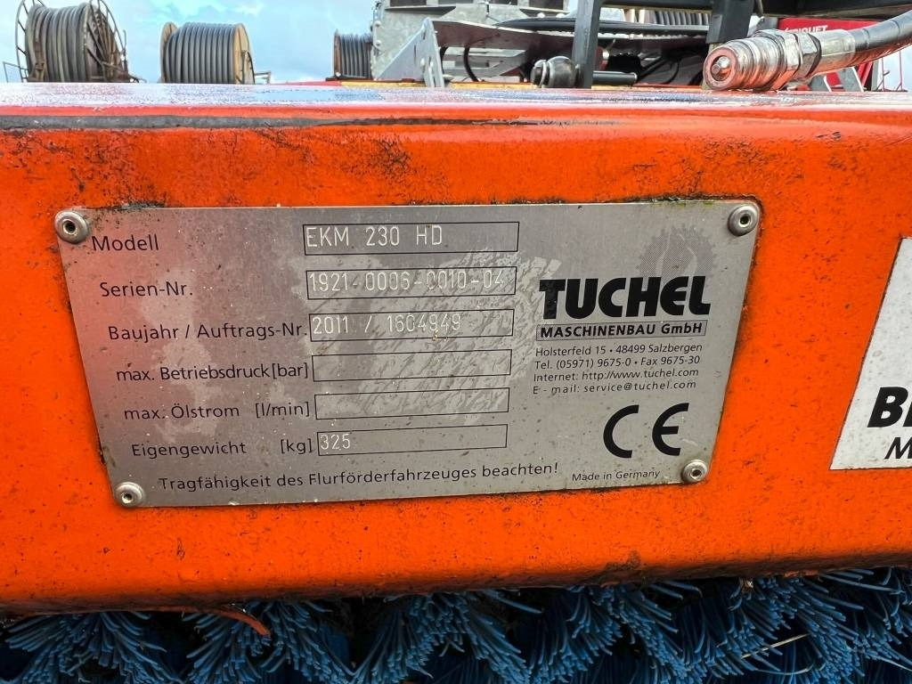 Tuchel EKM 230 HD veegmachine - Harjakone: kuva Tuchel EKM 230 HD veegmachine - Harjakone Tuchel EKM 230 HD veegmachine - Harjakone: kuva Tuchel EKM 230 HD veegmachine - Harjakone
