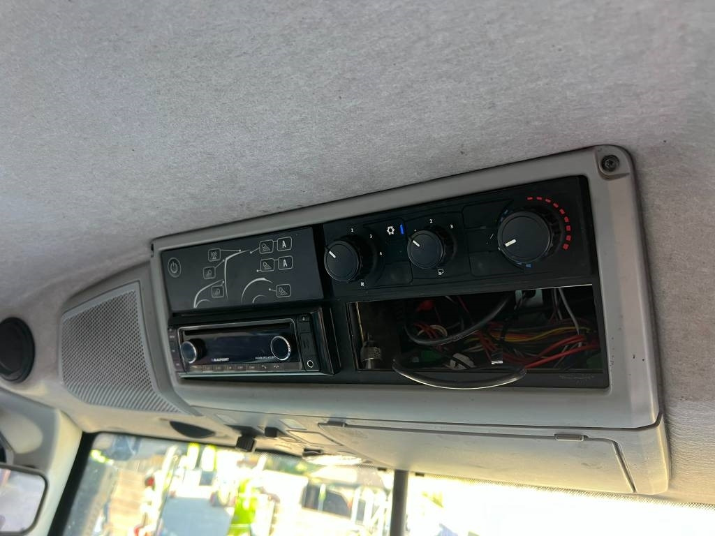 Leasing Valtra T 174 Versu  Valtra T 174 Versu: kuva Leasing Valtra T 174 Versu  Valtra T 174 Versu