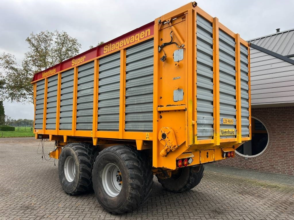 Veenhuis SW 400 Silagewagen - Maatalous perävaunu: kuva Veenhuis SW 400 Silagewagen - Maatalous perävaunu Veenhuis SW 400 Silagewagen - Maatalous perävaunu: kuva Veenhuis SW 400 Silagewagen - Maatalous perävaunu