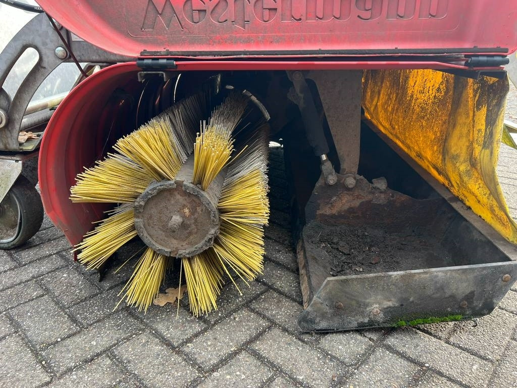 Westermann Perfekt 1800 - Harjakone: kuva Westermann Perfekt 1800 - Harjakone Westermann Perfekt 1800 - Harjakone: kuva Westermann Perfekt 1800 - Harjakone