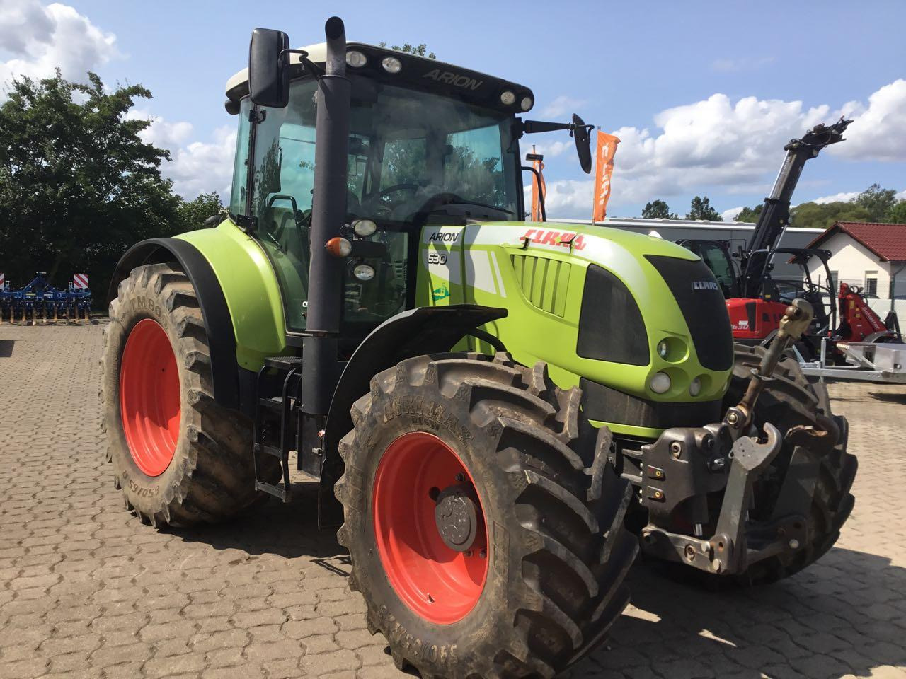 CLAAS Arion 630 - Traktori: kuva CLAAS Arion 630 - Traktori CLAAS Arion 630 - Traktori: kuva CLAAS Arion 630 - Traktori
