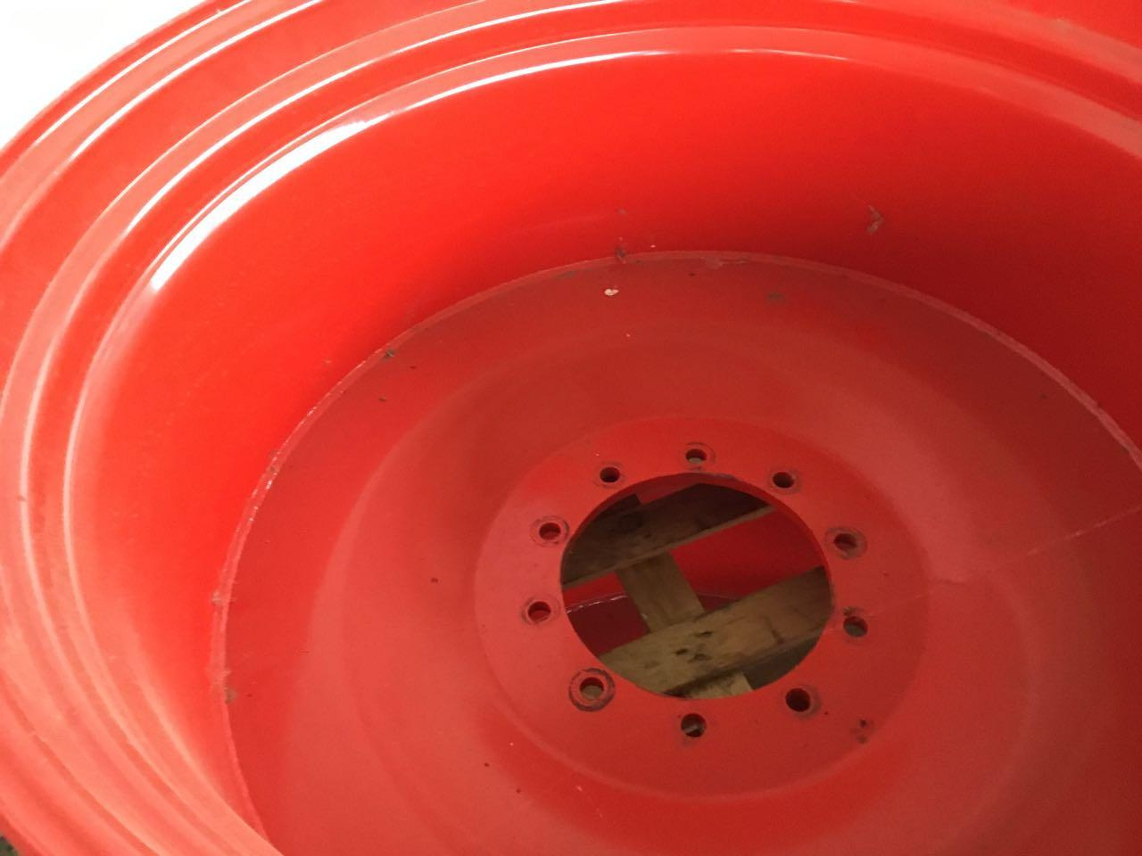 Felgen 23x42, Spur 2050mm , Fendt 900 - Vanne: kuva Felgen 23x42, Spur 2050mm , Fendt 900 - Vanne Felgen 23x42, Spur 2050mm , Fendt 900 - Vanne: kuva Felgen 23x42, Spur 2050mm , Fendt 900 - Vanne