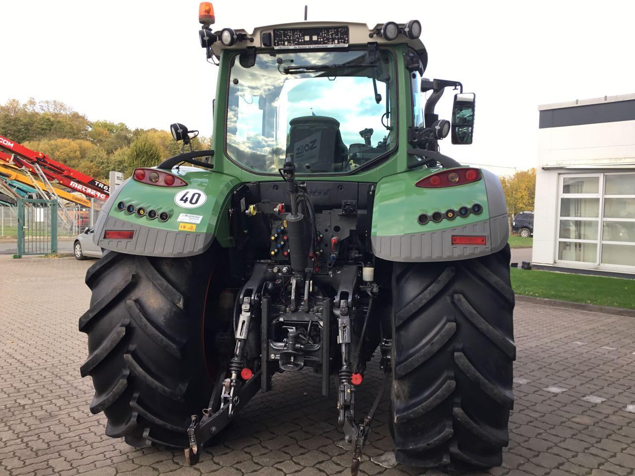Fendt 718 SCR Vario ProfiPlus - Traktori: kuva Fendt 718 SCR Vario ProfiPlus - Traktori Fendt 718 SCR Vario ProfiPlus - Traktori: kuva Fendt 718 SCR Vario ProfiPlus - Traktori