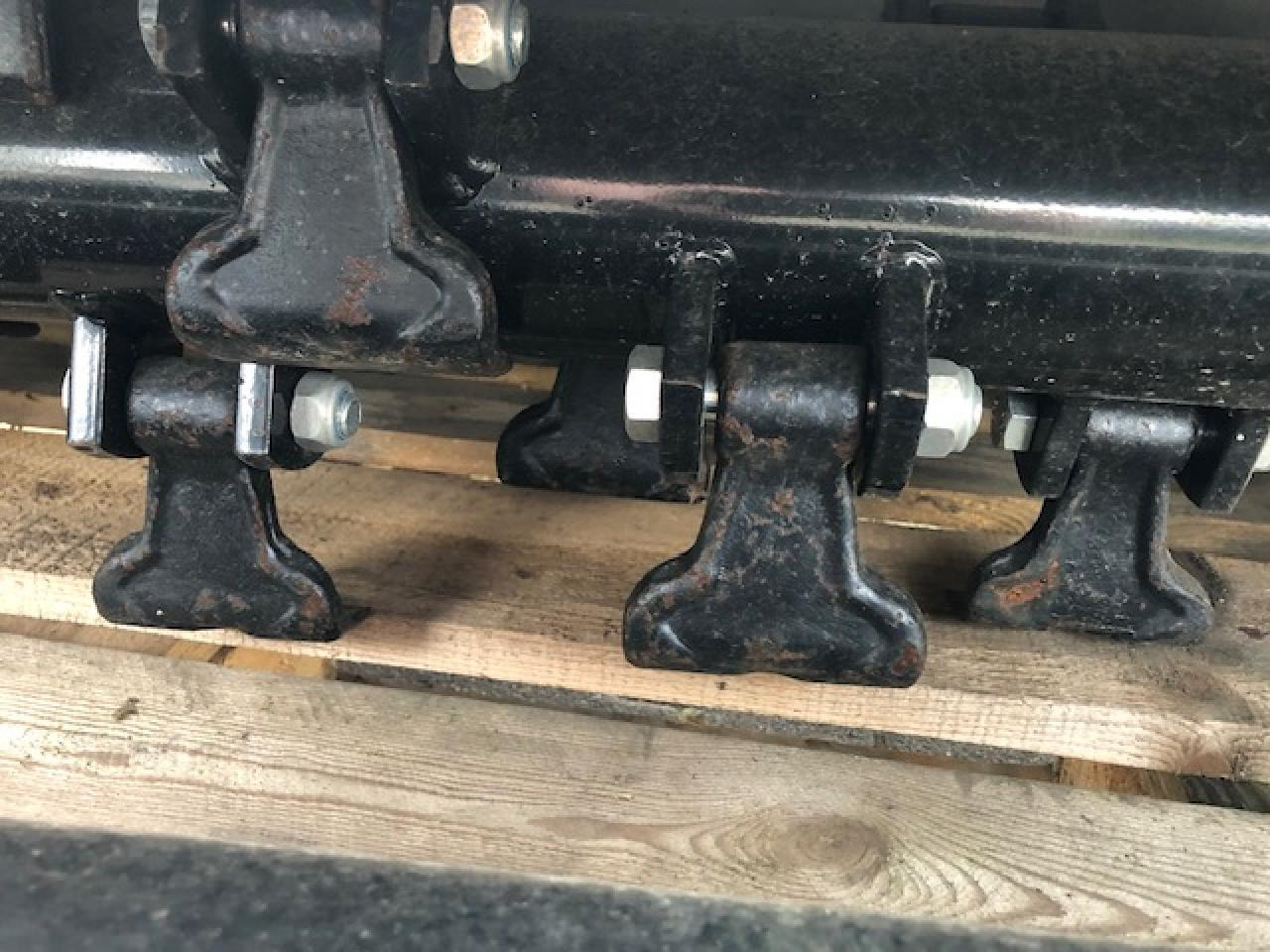 JANSEN EFGCH 135 - Kesantomurskain: kuva  JANSEN EFGCH 135 - Kesantomurskain JANSEN EFGCH 135 - Kesantomurskain: kuva  JANSEN EFGCH 135 - Kesantomurskain