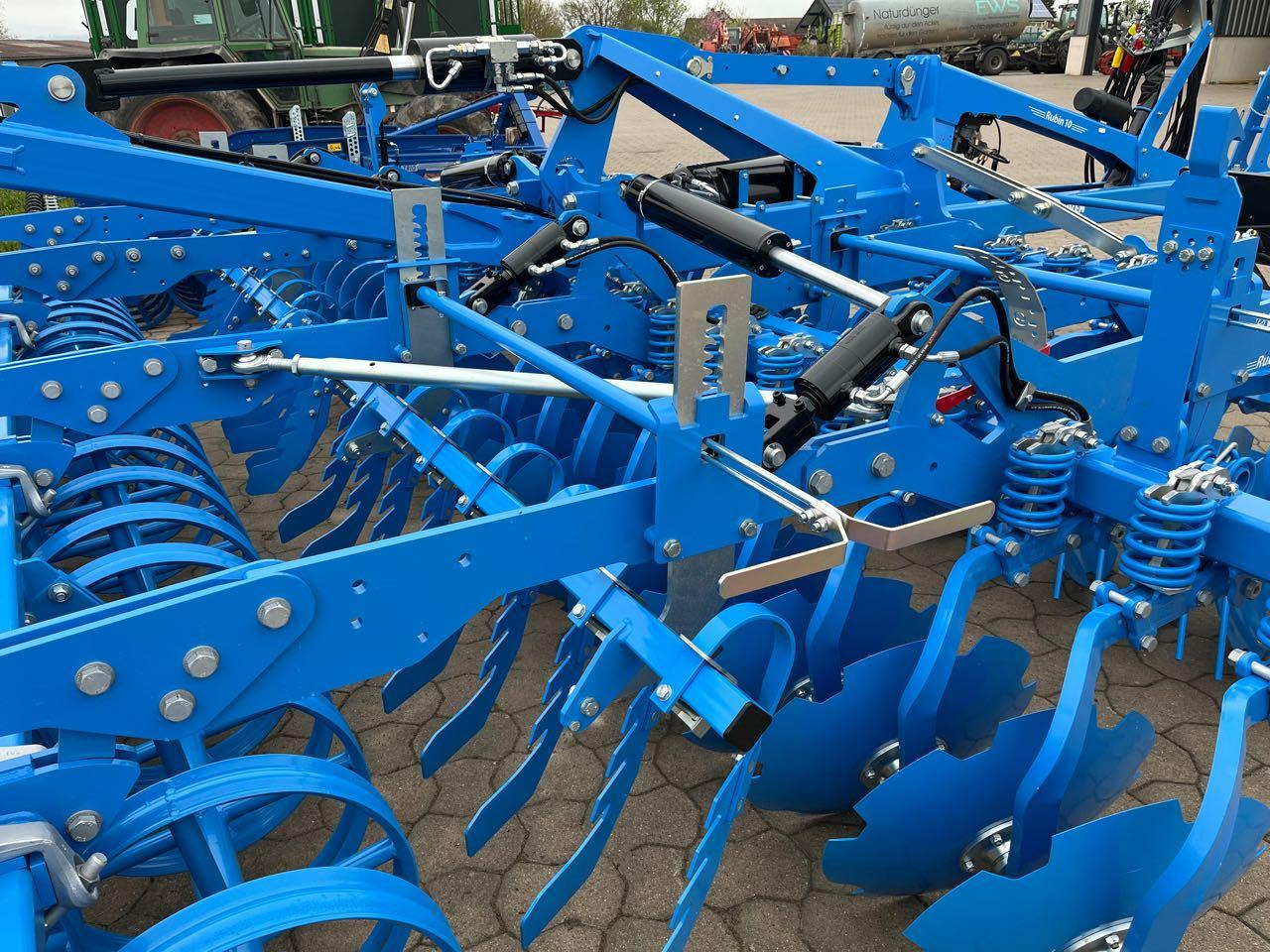 Lemken Rubin 10 TF/500 - Lautasäes: kuva Lemken Rubin 10 TF/500 - Lautasäes Lemken Rubin 10 TF/500 - Lautasäes: kuva Lemken Rubin 10 TF/500 - Lautasäes