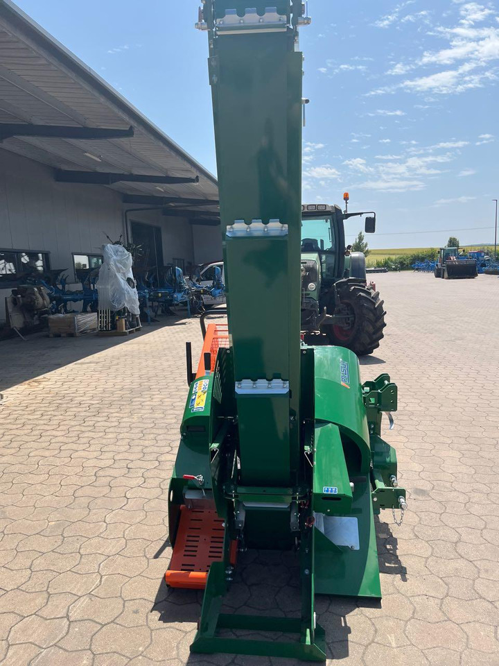 Posch EasyCut 700 ZE7,5+F4 - Klapikone: kuva Posch EasyCut 700 ZE7,5+F4 - Klapikone Posch EasyCut 700 ZE7,5+F4 - Klapikone: kuva Posch EasyCut 700 ZE7,5+F4 - Klapikone