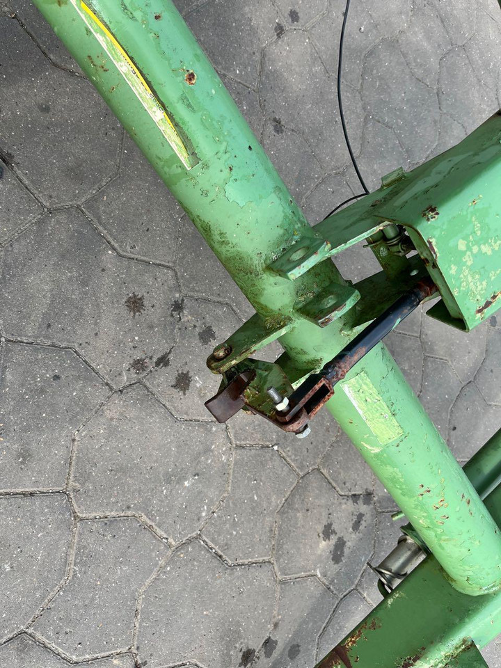 Stoll Super 1.3 - Traktori - etukuormain: kuva Stoll Super 1.3 - Traktori - etukuormain Stoll Super 1.3 - Traktori - etukuormain: kuva Stoll Super 1.3 - Traktori - etukuormain