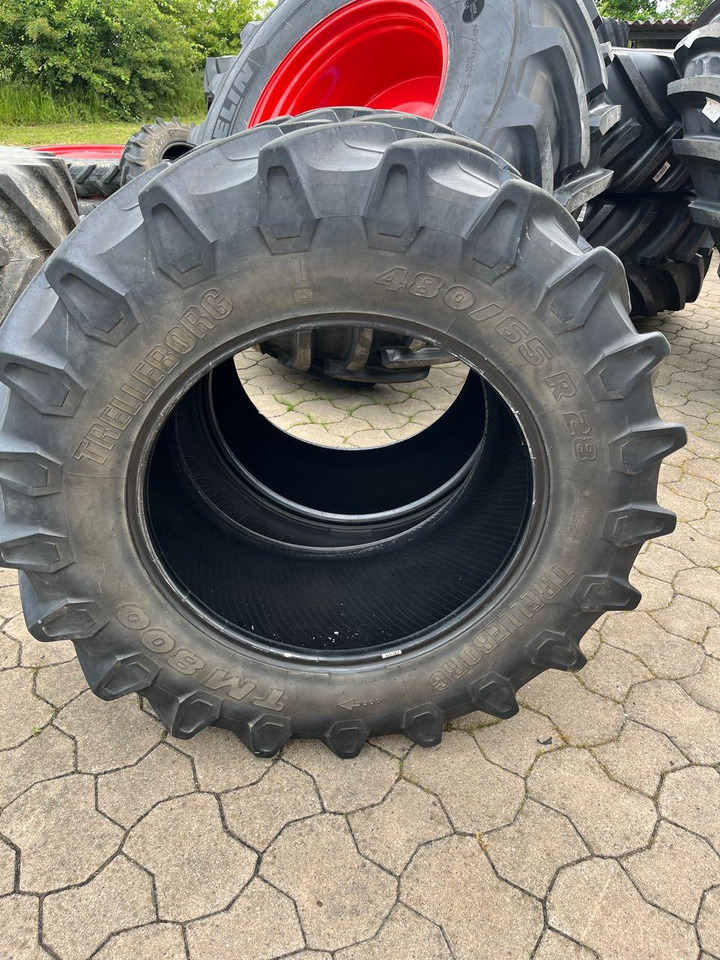 Trelleborg TM 800 - Rengas: kuva Trelleborg TM 800 - Rengas Trelleborg TM 800 - Rengas: kuva Trelleborg TM 800 - Rengas