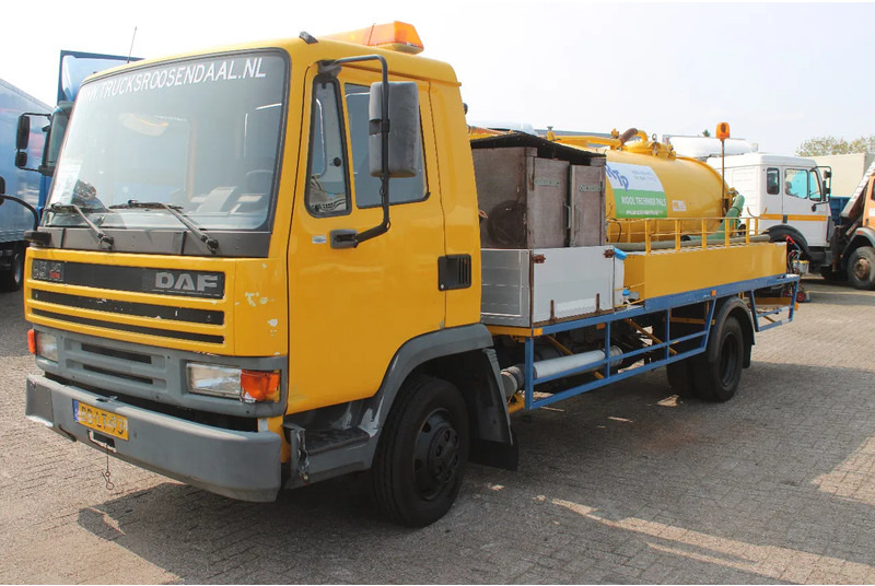 DAF LF 45.130 + RON 4.000LITER - Puhtaanpitoauto: kuva DAF LF 45.130 + RON 4.000LITER - Puhtaanpitoauto DAF LF 45.130 + RON 4.000LITER - Puhtaanpitoauto: kuva DAF LF 45.130 + RON 4.000LITER - Puhtaanpitoauto