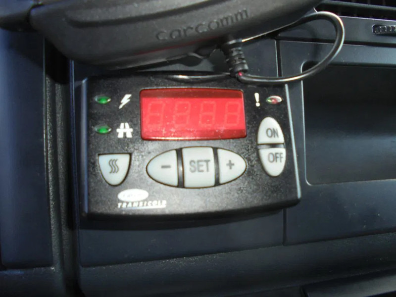 Kuorma-auto alusta MAN TGL 8.180 + Euro 5 + Dhollandia LIFT: kuva Kuorma-auto alusta MAN TGL 8.180 + Euro 5 + Dhollandia LIFT