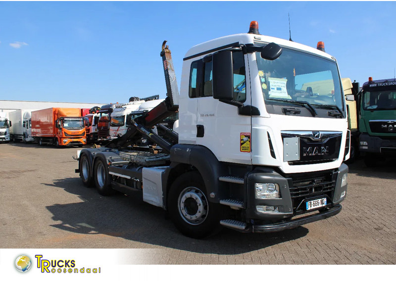 MAN TGS 28.460 + 6X2 + 249.000KM + EURO 6 - Koukkulava kuorma-auto: kuva MAN TGS 28.460 + 6X2 + 249.000KM + EURO 6 - Koukkulava kuorma-auto MAN TGS 28.460 + 6X2 + 249.000KM + EURO 6 - Koukkulava kuorma-auto: kuva MAN TGS 28.460 + 6X2 + 249.000KM + EURO 6 - Koukkulava kuorma-auto