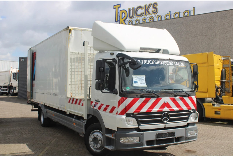 Umpikori kuorma-auto Mercedes-Benz Atego 1218 + EURO 5 + manual: kuva Umpikori kuorma-auto Mercedes-Benz Atego 1218 + EURO 5 + manual