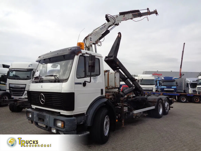 Mercedes-Benz SK 2433 + Semi-Auto + PTO + Serie 14 Crane + 3 pedals - Nosturiauto: kuva Mercedes-Benz SK 2433 + Semi-Auto + PTO + Serie 14 Crane + 3 pedals - Nosturiauto Mercedes-Benz SK 2433 + Semi-Auto + PTO + Serie 14 Crane + 3 pedals - Nosturiauto: kuva Mercedes-Benz SK 2433 + Semi-Auto + PTO + Serie 14 Crane + 3 pedals - Nosturiauto