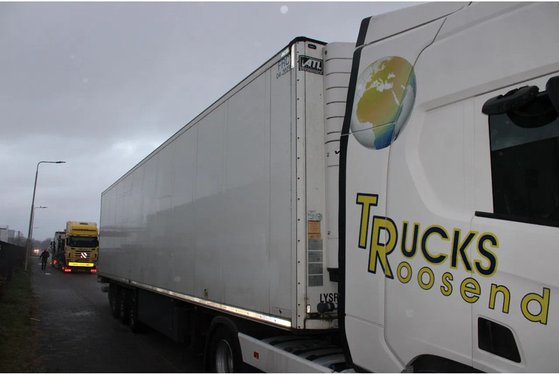 Schmitz Cargobull + carrier vector 1350 + ATP + 264 height - Refrigeraattori puoliperävaunu: kuva Schmitz Cargobull + carrier vector 1350 + ATP + 264 height - Refrigeraattori puoliperävaunu Schmitz Cargobull + carrier vector 1350 + ATP + 264 height - Refrigeraattori puoliperävaunu: kuva Schmitz Cargobull + carrier vector 1350 + ATP + 264 height - Refrigeraattori puoliperävaunu