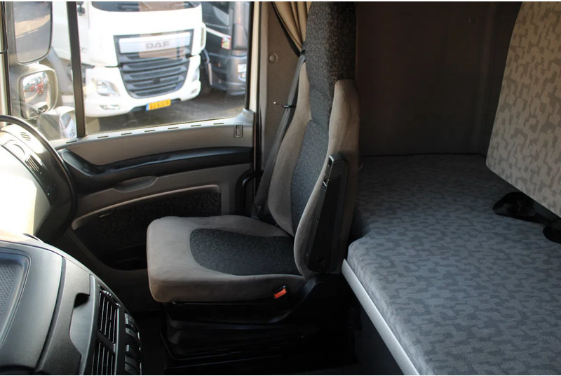 DAF XF 105 105.410 + EURO 5+ 330 KM!! - Vetopöytäauto: kuva DAF XF 105 105.410 + EURO 5+ 330 KM!! - Vetopöytäauto DAF XF 105 105.410 + EURO 5+ 330 KM!! - Vetopöytäauto: kuva DAF XF 105 105.410 + EURO 5+ 330 KM!! - Vetopöytäauto