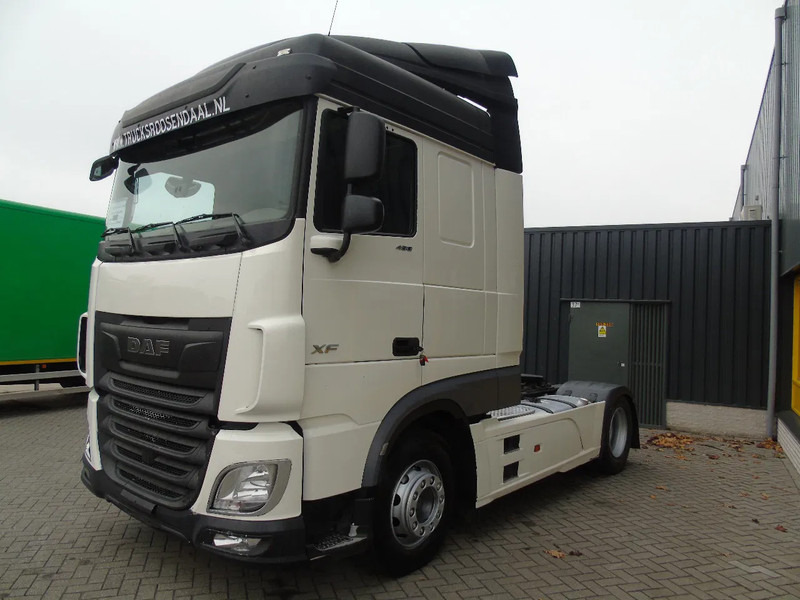 DAF XF 106.480 + EURO 6 + SPOILER - Vetopöytäauto: kuva DAF XF 106.480 + EURO 6 + SPOILER - Vetopöytäauto DAF XF 106.480 + EURO 6 + SPOILER - Vetopöytäauto: kuva DAF XF 106.480 + EURO 6 + SPOILER - Vetopöytäauto