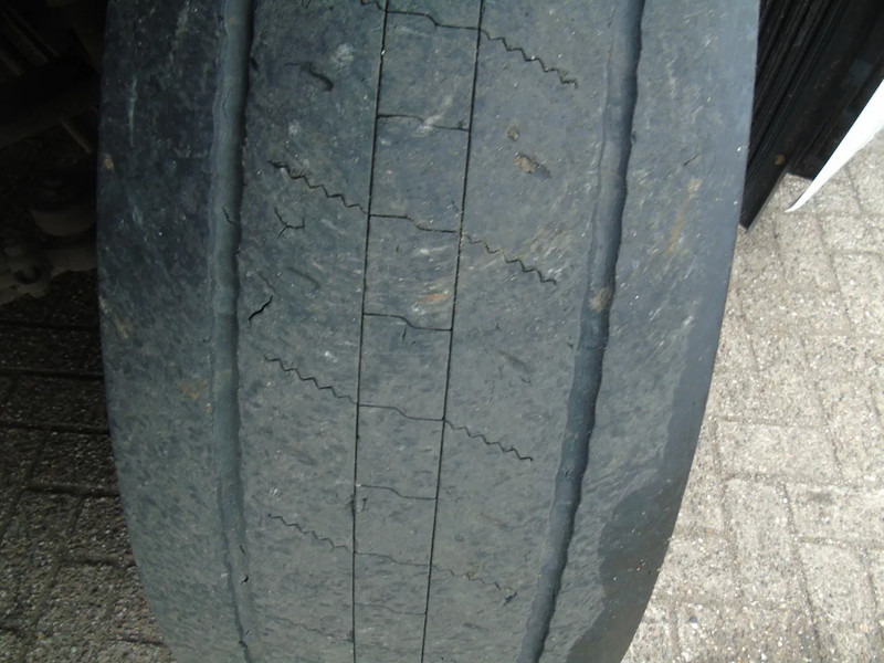 Vetopöytäauto MAN TGX 18.440 + EURO 5 + 3X IN STOCK: kuva Vetopöytäauto MAN TGX 18.440 + EURO 5 + 3X IN STOCK