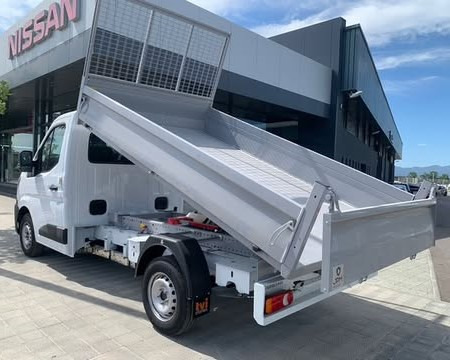 Nissan - Kippiauto kuorma-auto: kuva Nissan - Kippiauto kuorma-auto Nissan - Kippiauto kuorma-auto: kuva Nissan - Kippiauto kuorma-auto