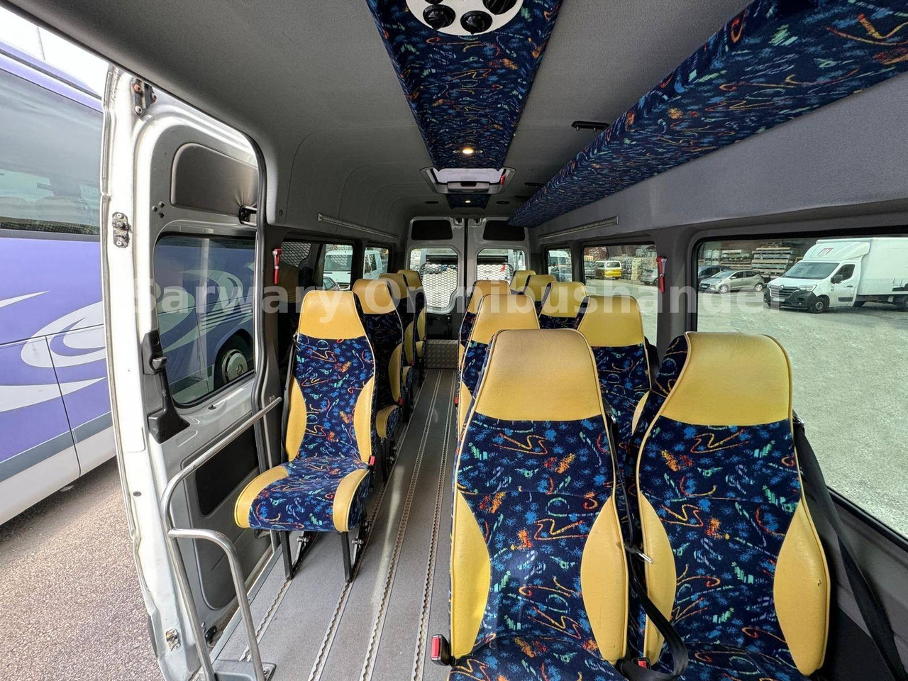 Minibussi, Pikkubussi Mercedes-Benz 516 CDI Sprinter*Euro 5* Klima*17 Sitze*Lift*519: kuva Minibussi, Pikkubussi Mercedes-Benz 516 CDI Sprinter*Euro 5* Klima*17 Sitze*Lift*519 Minibussi, Pikkubussi Mercedes-Benz 516 CDI Sprinter*Euro 5* Klima*17 Sitze*Lift*519: kuva Minibussi, Pikkubussi Mercedes-Benz 516 CDI Sprinter*Euro 5* Klima*17 Sitze*Lift*519