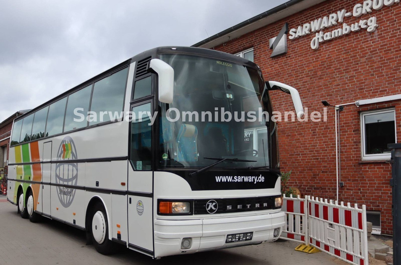 Setra 215 HDH*41 Sitze*VIP*8 Gang*Klima*WC*TV*Clubecke - Turistibussi: kuva Setra 215 HDH*41 Sitze*VIP*8 Gang*Klima*WC*TV*Clubecke - Turistibussi Setra 215 HDH*41 Sitze*VIP*8 Gang*Klima*WC*TV*Clubecke - Turistibussi: kuva Setra 215 HDH*41 Sitze*VIP*8 Gang*Klima*WC*TV*Clubecke - Turistibussi