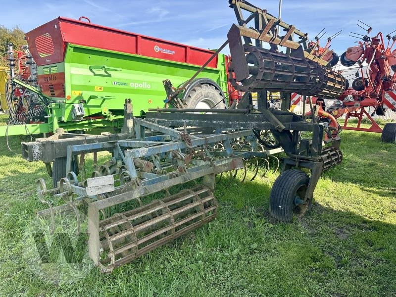 Fortschritt Kombinator T890 - Maanmuokkauskone: kuva Fortschritt Kombinator T890 - Maanmuokkauskone Fortschritt Kombinator T890 - Maanmuokkauskone: kuva Fortschritt Kombinator T890 - Maanmuokkauskone