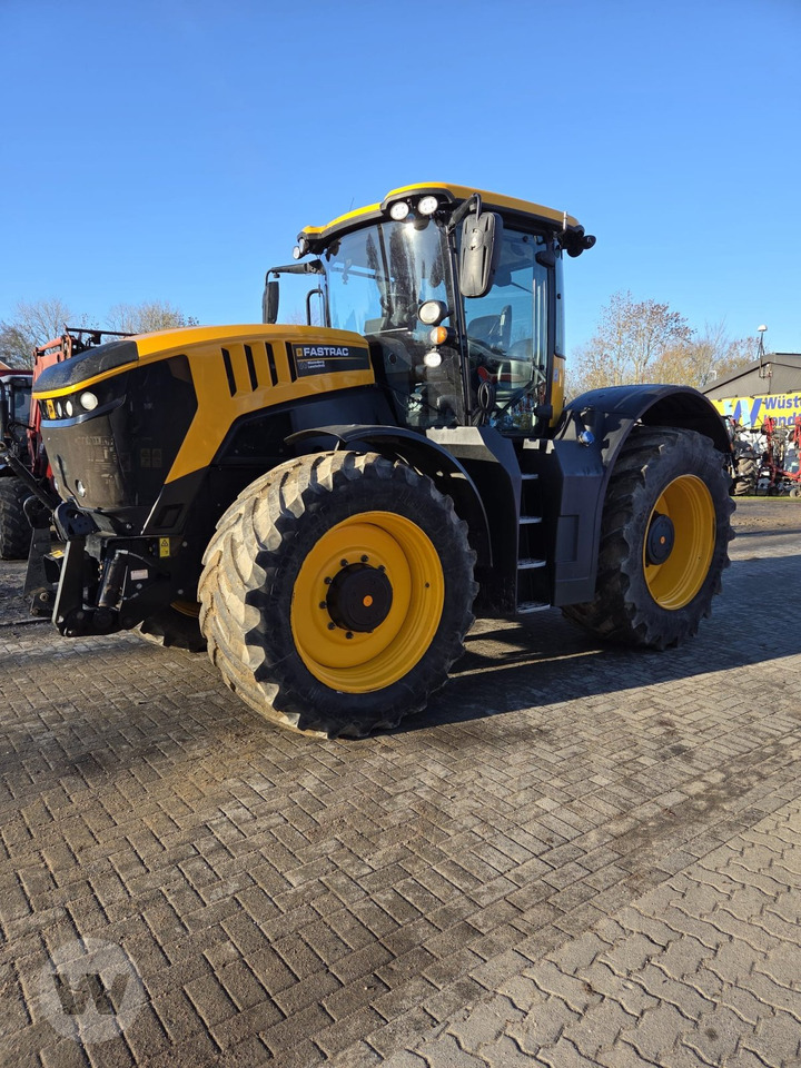 JCB FasTrac 8330 - Traktori: kuva JCB FasTrac 8330 - Traktori JCB FasTrac 8330 - Traktori: kuva JCB FasTrac 8330 - Traktori