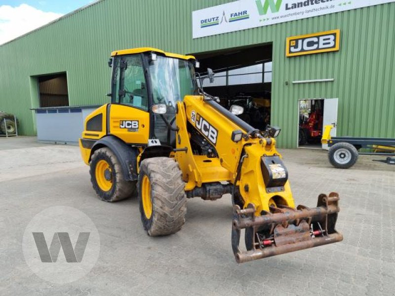 JCB TM 220 - Pyöräkuormaaja: kuva JCB TM 220 - Pyöräkuormaaja JCB TM 220 - Pyöräkuormaaja: kuva JCB TM 220 - Pyöräkuormaaja