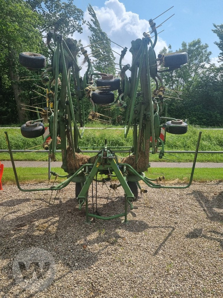 Krone KW 8.82/8 - Pöyhin: kuva Krone KW 8.82/8 - Pöyhin Krone KW 8.82/8 - Pöyhin: kuva Krone KW 8.82/8 - Pöyhin
