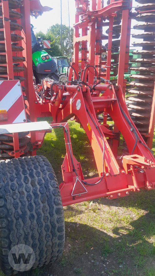 Lautasäes Kverneland Taranis 600 RP: kuva Lautasäes Kverneland Taranis 600 RP