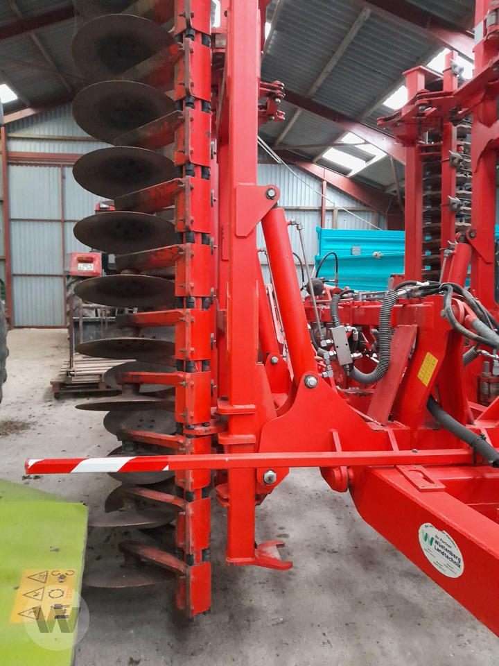 Lautasäes Kverneland Taranis 600 RP: kuva Lautasäes Kverneland Taranis 600 RP