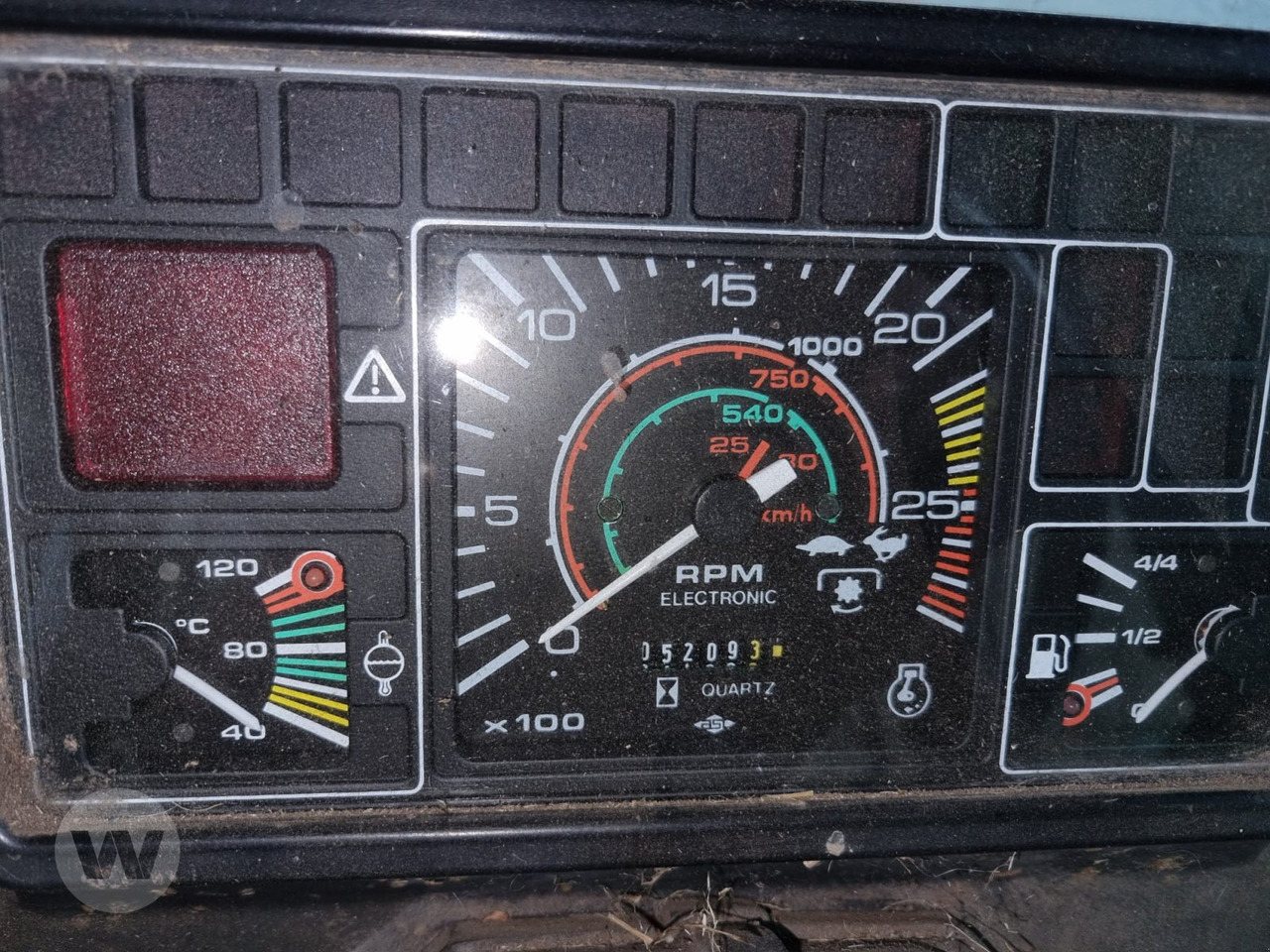 Massey Ferguson 397 - Traktori: kuva Massey Ferguson 397 - Traktori Massey Ferguson 397 - Traktori: kuva Massey Ferguson 397 - Traktori