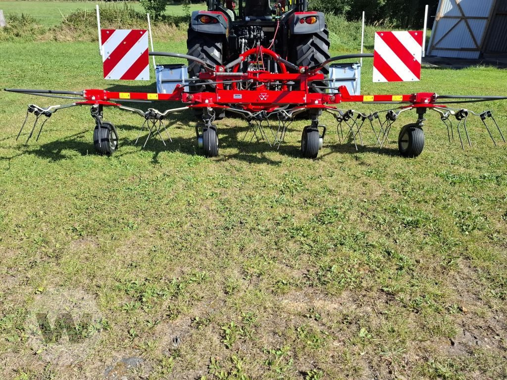 Massey Ferguson TD 524 DN - Pöyhin: kuva Massey Ferguson TD 524 DN - Pöyhin Massey Ferguson TD 524 DN - Pöyhin: kuva Massey Ferguson TD 524 DN - Pöyhin