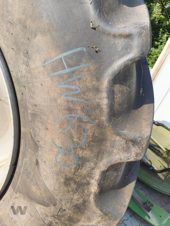 Mitas 710/70 R 42 - Täydellinen pyörä: kuva Mitas 710/70 R 42 - Täydellinen pyörä Mitas 710/70 R 42 - Täydellinen pyörä: kuva Mitas 710/70 R 42 - Täydellinen pyörä