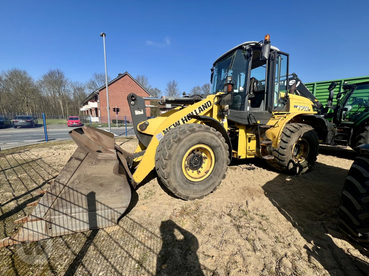 New Holland W 170 B - Pyöräkuormaaja: kuva New Holland W 170 B - Pyöräkuormaaja New Holland W 170 B - Pyöräkuormaaja: kuva New Holland W 170 B - Pyöräkuormaaja