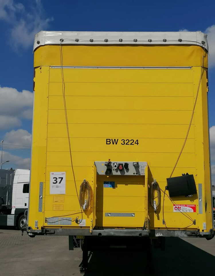 Schmitz Cargobull 2 szt. Standard Firanka, możliwy wynajem - Pressukapellipuoliperävaunu: kuva Schmitz Cargobull 2 szt. Standard Firanka, możliwy wynajem - Pressukapellipuoliperävaunu Schmitz Cargobull 2 szt. Standard Firanka, możliwy wynajem - Pressukapellipuoliperävaunu: kuva Schmitz Cargobull 2 szt. Standard Firanka, możliwy wynajem - Pressukapellipuoliperävaunu