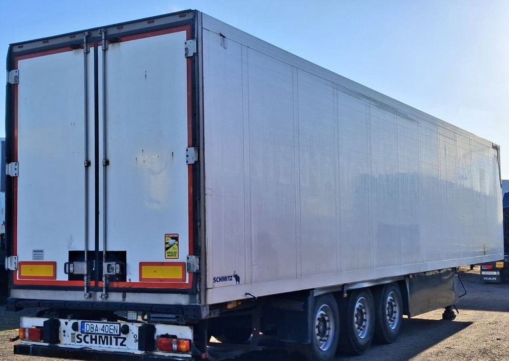 Schmitz Cargobull Chłodnia Carrier Maxima 1300 - Refrigeraattori perävaunu: kuva Schmitz Cargobull Chłodnia Carrier Maxima 1300 - Refrigeraattori perävaunu Schmitz Cargobull Chłodnia Carrier Maxima 1300 - Refrigeraattori perävaunu: kuva Schmitz Cargobull Chłodnia Carrier Maxima 1300 - Refrigeraattori perävaunu