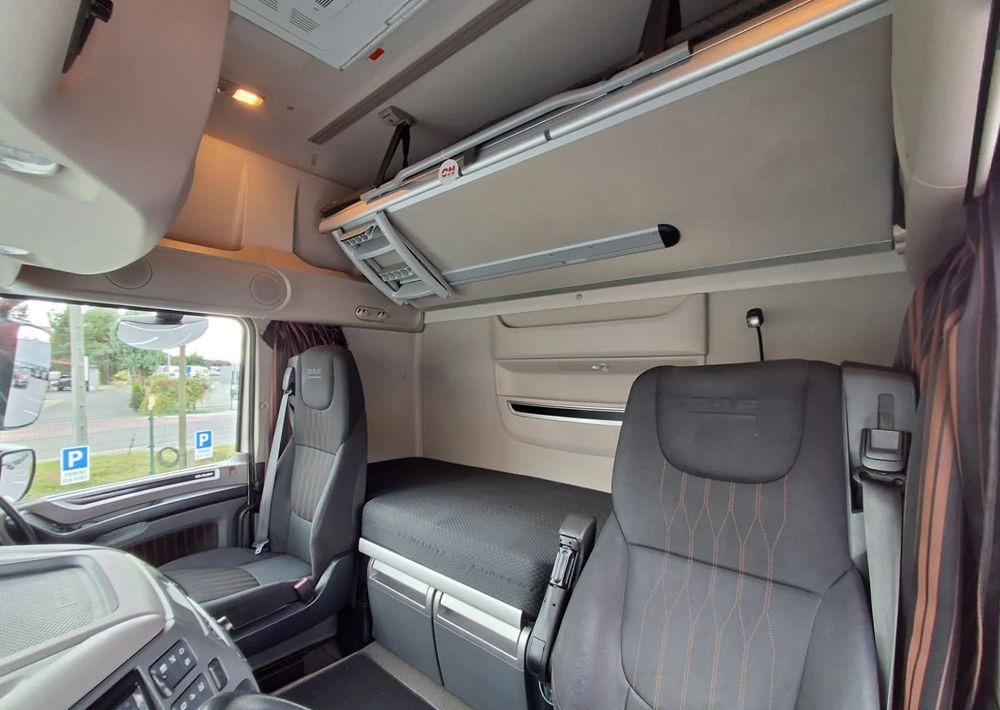 DAF XF 480 FT, 4X2, Standard - Vetopöytäauto: kuva DAF XF 480 FT, 4X2, Standard - Vetopöytäauto DAF XF 480 FT, 4X2, Standard - Vetopöytäauto: kuva DAF XF 480 FT, 4X2, Standard - Vetopöytäauto