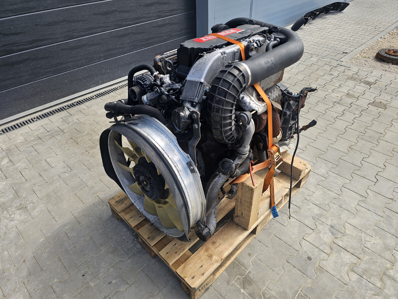 RENAULT ENGINE DXI5 / 158KW 215KM / EURO4 EURO5 / COMPLETE ENGINE / WORLDLINE DELIVERY - Moottori: kuva RENAULT ENGINE DXI5 / 158KW 215KM / EURO4 EURO5 / COMPLETE ENGINE / WORLDLINE DELIVERY - Moottori RENAULT ENGINE DXI5 / 158KW 215KM / EURO4 EURO5 / COMPLETE ENGINE / WORLDLINE DELIVERY - Moottori: kuva RENAULT ENGINE DXI5 / 158KW 215KM / EURO4 EURO5 / COMPLETE ENGINE / WORLDLINE DELIVERY - Moottori