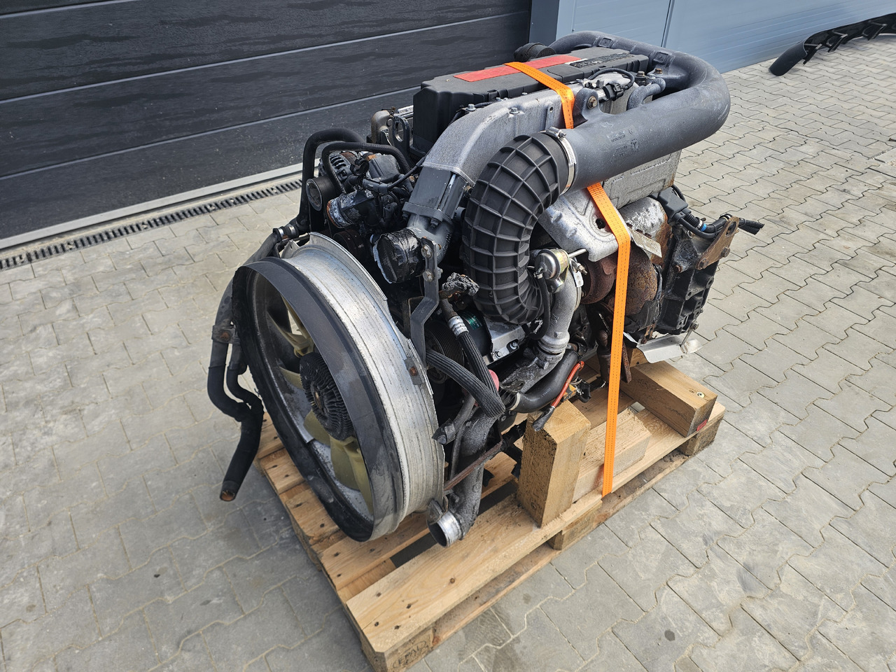 RENAULT ENGINE DXI5 / 158KW 215KM / EURO4 EURO5 / COMPLETE ENGINE / WORLDLINE DELIVERY - Moottori: kuva RENAULT ENGINE DXI5 / 158KW 215KM / EURO4 EURO5 / COMPLETE ENGINE / WORLDLINE DELIVERY - Moottori RENAULT ENGINE DXI5 / 158KW 215KM / EURO4 EURO5 / COMPLETE ENGINE / WORLDLINE DELIVERY - Moottori: kuva RENAULT ENGINE DXI5 / 158KW 215KM / EURO4 EURO5 / COMPLETE ENGINE / WORLDLINE DELIVERY - Moottori