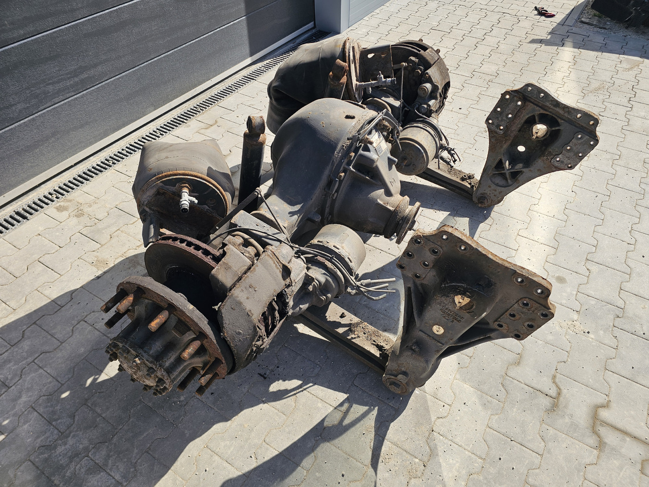 RENAULT P13170 MS17X / RSS1344C / RATIO: 2.64 / 20837741 20836794 - Taka-akseli: kuva RENAULT P13170 MS17X / RSS1344C / RATIO: 2.64 / 20837741 20836794 - Taka-akseli RENAULT P13170 MS17X / RSS1344C / RATIO: 2.64 / 20837741 20836794 - Taka-akseli: kuva RENAULT P13170 MS17X / RSS1344C / RATIO: 2.64 / 20837741 20836794 - Taka-akseli