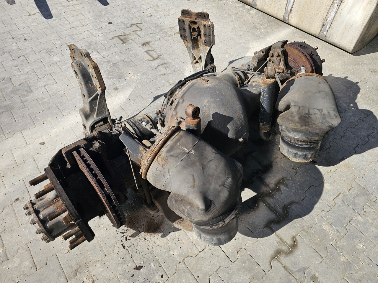 RENAULT P13170 MS17X / RSS1344C / RATIO: 2.64 / 20837741 20836794 - Taka-akseli: kuva RENAULT P13170 MS17X / RSS1344C / RATIO: 2.64 / 20837741 20836794 - Taka-akseli RENAULT P13170 MS17X / RSS1344C / RATIO: 2.64 / 20837741 20836794 - Taka-akseli: kuva RENAULT P13170 MS17X / RSS1344C / RATIO: 2.64 / 20837741 20836794 - Taka-akseli