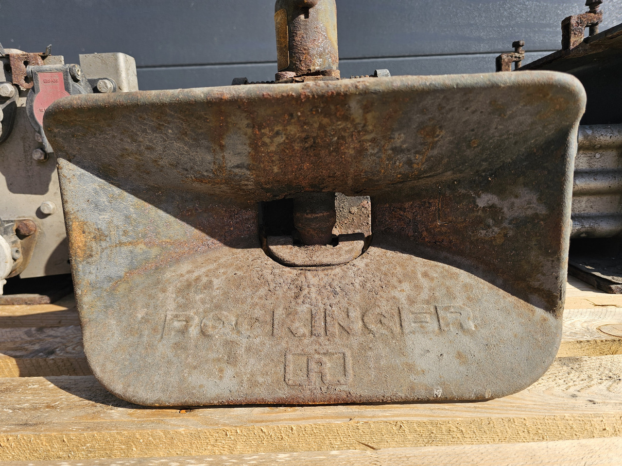 Vetopöytä VOLVO FH FM / ROCKINGER TRAILER COUPLING / COMPLETE: kuva Vetopöytä VOLVO FH FM / ROCKINGER TRAILER COUPLING / COMPLETE