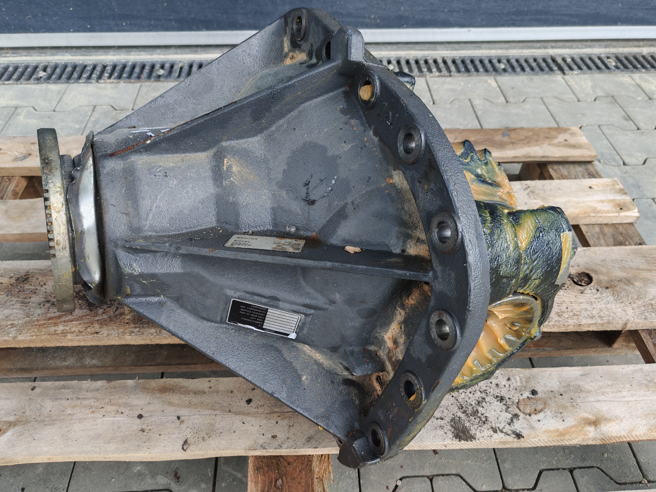 VOLVO RTH2610B / DS70H / RATIO: 1.56 16x25 / DIFFERENTIAL / NEW - Taka-akseli: kuva VOLVO RTH2610B / DS70H / RATIO: 1.56 16x25 / DIFFERENTIAL / NEW - Taka-akseli VOLVO RTH2610B / DS70H / RATIO: 1.56 16x25 / DIFFERENTIAL / NEW - Taka-akseli: kuva VOLVO RTH2610B / DS70H / RATIO: 1.56 16x25 / DIFFERENTIAL / NEW - Taka-akseli