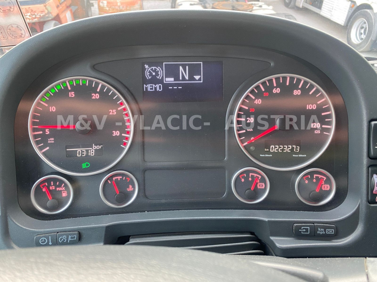 MAN 33.440 6x6 KRAN PM27 und Frontseilwinde 60lm - Lava-kuorma-auto, Nosturiauto: kuva MAN 33.440 6x6 KRAN PM27 und Frontseilwinde 60lm - Lava-kuorma-auto, Nosturiauto MAN 33.440 6x6 KRAN PM27 und Frontseilwinde 60lm - Lava-kuorma-auto, Nosturiauto: kuva MAN 33.440 6x6 KRAN PM27 und Frontseilwinde 60lm - Lava-kuorma-auto, Nosturiauto