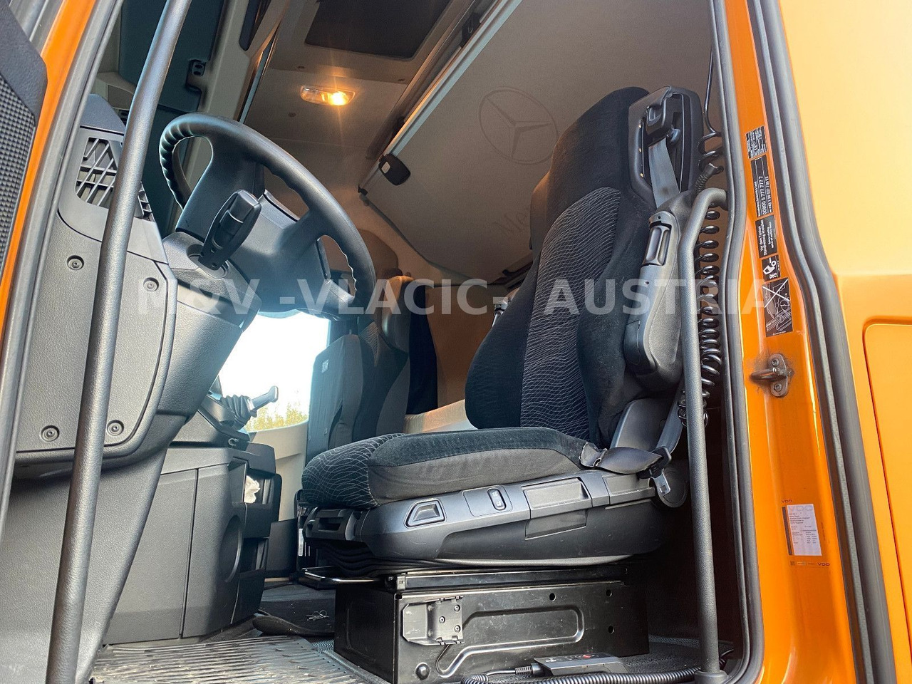 Mercedes-Benz 2542 - Konttialus/ Vaihtokuormatilat kuorma-auto: kuva  Mercedes-Benz 2542 - Konttialus/ Vaihtokuormatilat kuorma-auto Mercedes-Benz 2542 - Konttialus/ Vaihtokuormatilat kuorma-auto: kuva  Mercedes-Benz 2542 - Konttialus/ Vaihtokuormatilat kuorma-auto