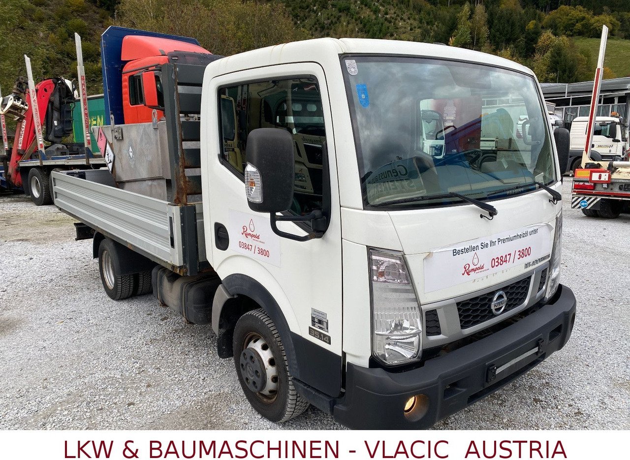 Nissan CABSTAR NT 400 (Ges.Gew.3500 kg) ADR - Lava-kuorma-auto: kuva Nissan CABSTAR NT 400 (Ges.Gew.3500 kg) ADR - Lava-kuorma-auto Nissan CABSTAR NT 400 (Ges.Gew.3500 kg) ADR - Lava-kuorma-auto: kuva Nissan CABSTAR NT 400 (Ges.Gew.3500 kg) ADR - Lava-kuorma-auto