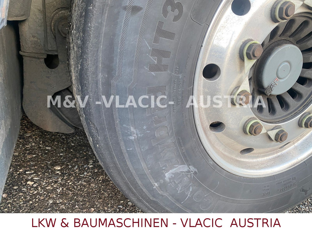 Schwarzmüller Benzin / Diesel 43000L 6Kammer Peillstab - Säiliöpuoliperävaunu: kuva Schwarzmüller Benzin / Diesel 43000L 6Kammer Peillstab - Säiliöpuoliperävaunu Schwarzmüller Benzin / Diesel 43000L 6Kammer Peillstab - Säiliöpuoliperävaunu: kuva Schwarzmüller Benzin / Diesel 43000L 6Kammer Peillstab - Säiliöpuoliperävaunu