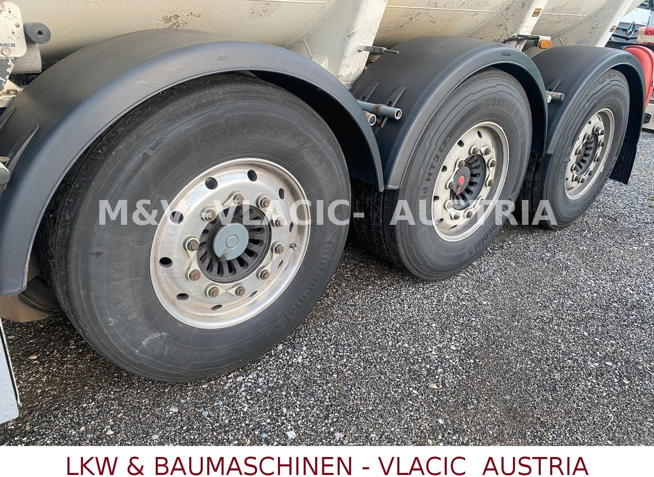 Schwarzmüller Benzin / Diesel 43000L 6Kammer Peillstab - Säiliöpuoliperävaunu: kuva Schwarzmüller Benzin / Diesel 43000L 6Kammer Peillstab - Säiliöpuoliperävaunu Schwarzmüller Benzin / Diesel 43000L 6Kammer Peillstab - Säiliöpuoliperävaunu: kuva Schwarzmüller Benzin / Diesel 43000L 6Kammer Peillstab - Säiliöpuoliperävaunu