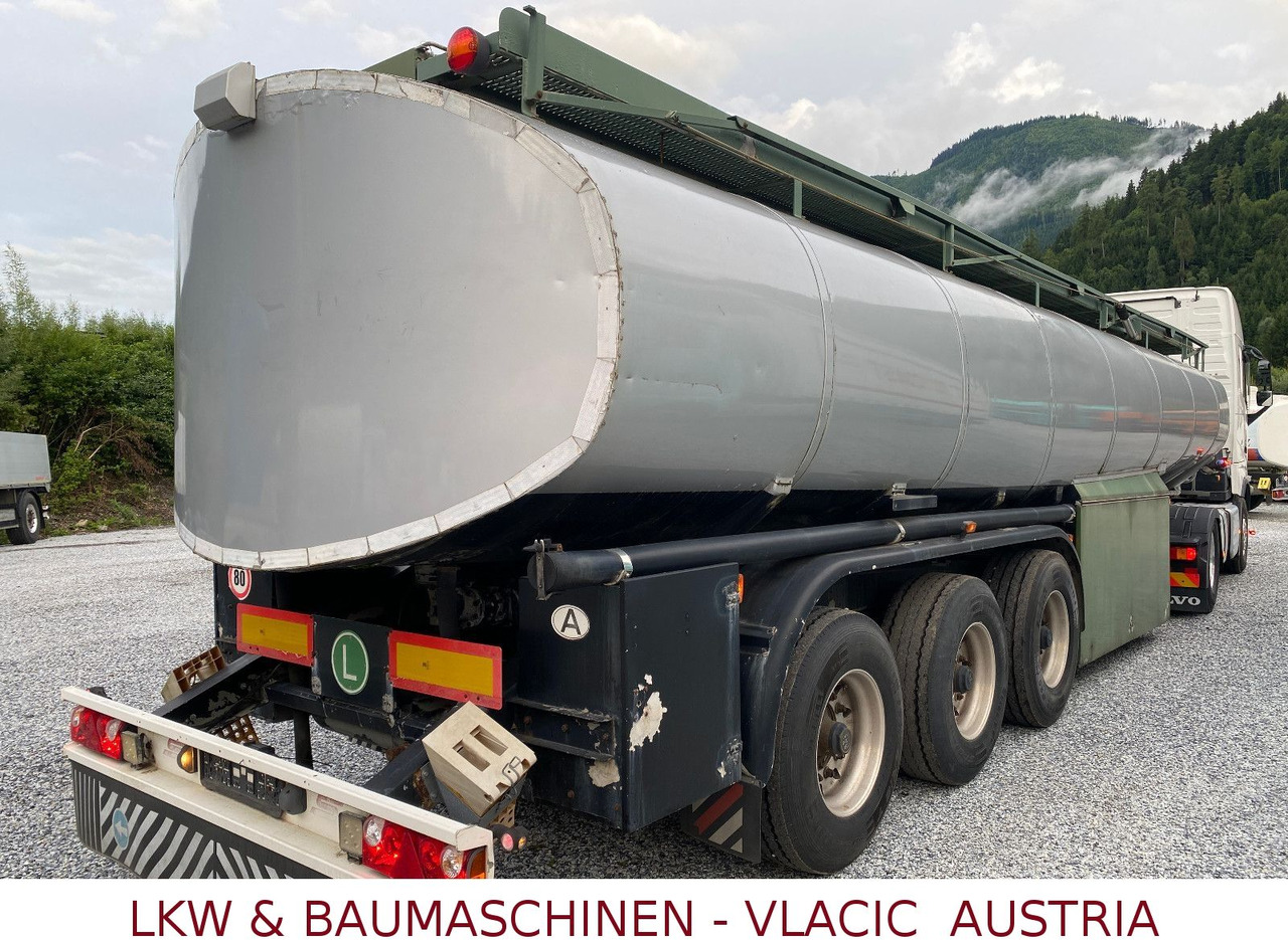 Schwarzmüller Tank für Öl transport - Säiliöpuoliperävaunu: kuva Schwarzmüller Tank für Öl transport - Säiliöpuoliperävaunu Schwarzmüller Tank für Öl transport - Säiliöpuoliperävaunu: kuva Schwarzmüller Tank für Öl transport - Säiliöpuoliperävaunu